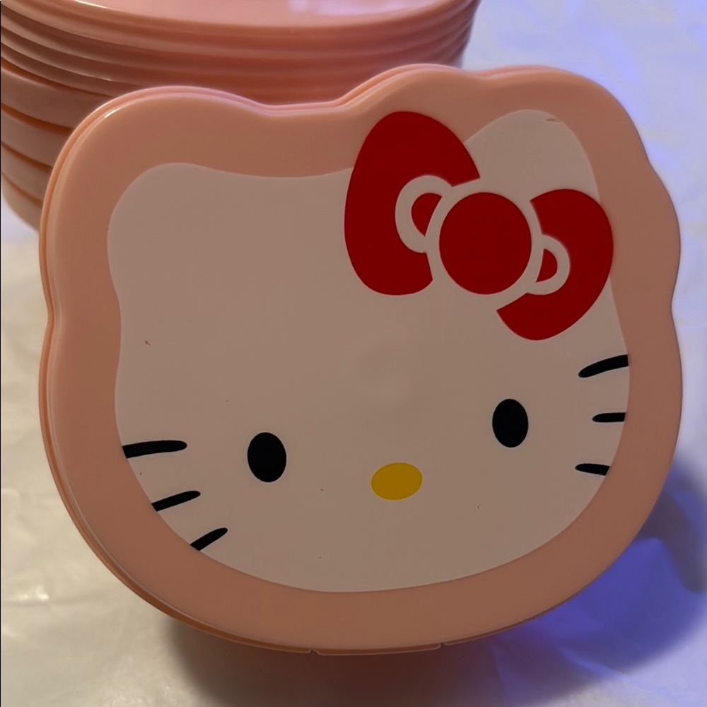 NWOT-Bento Hello Kitty Pink Snack Containers Set - Picture 8 of 15